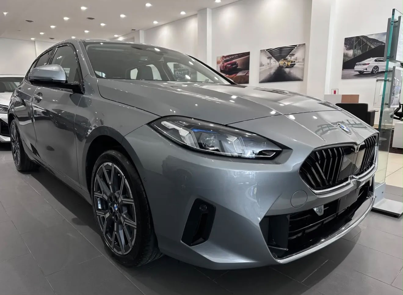 BMW 118 ADVANTAGE 1.5T 156CV AT7