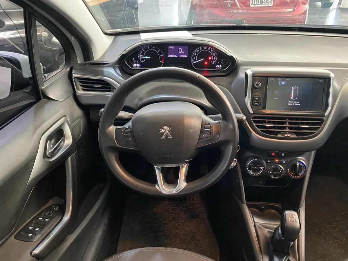 Peugeot 208 1.6 Allure Touchscreen
