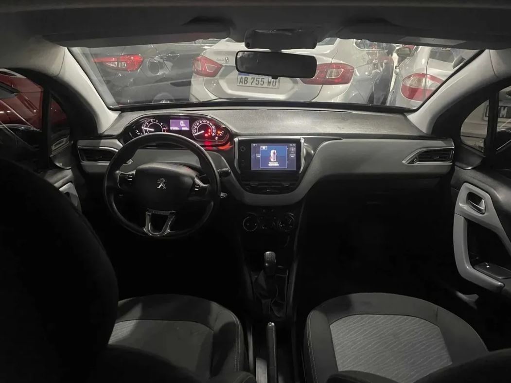 Peugeot 208 1.5 Allure Touchscreen