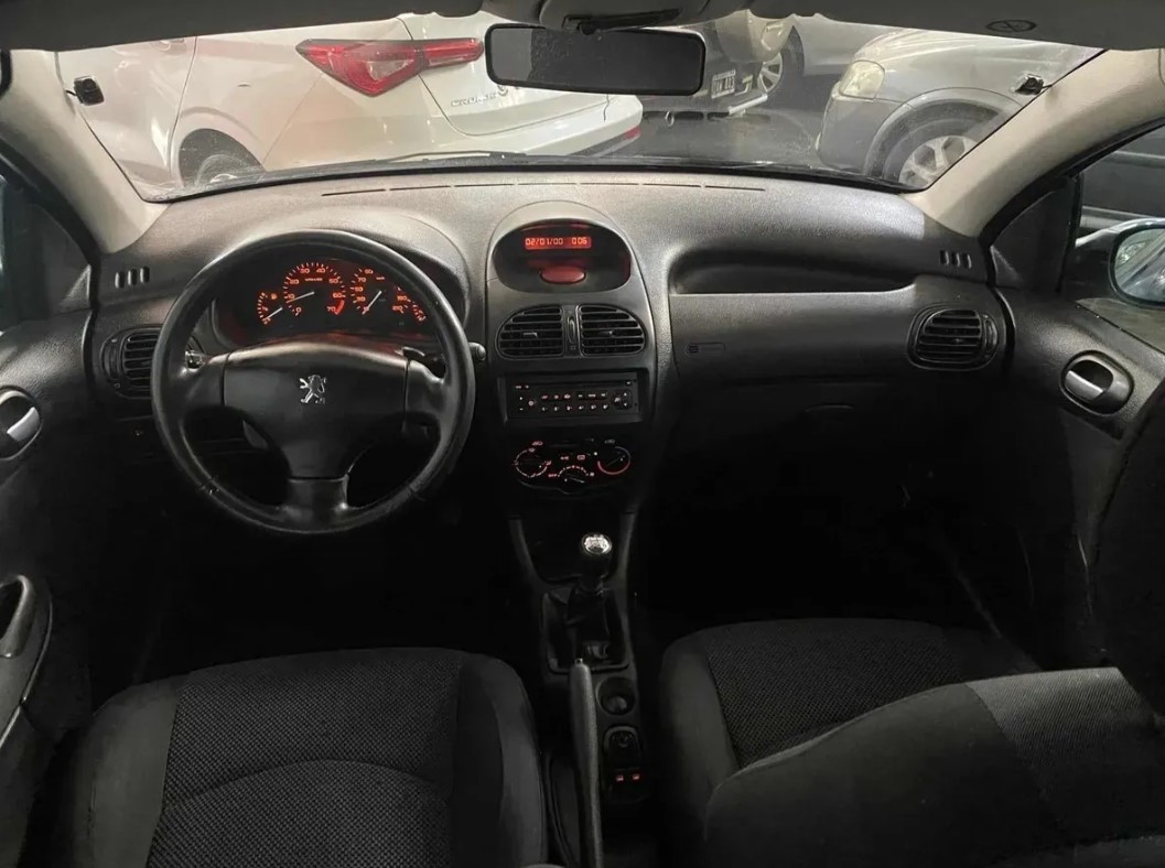 Peugeot 206 1.6 Xr Premium